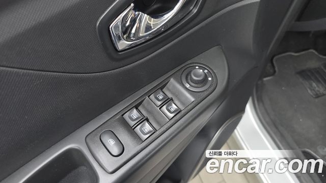Renault Korea QM3 2015 — photo 28