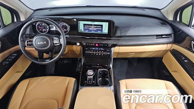Kia Canival 2023 — photo 7