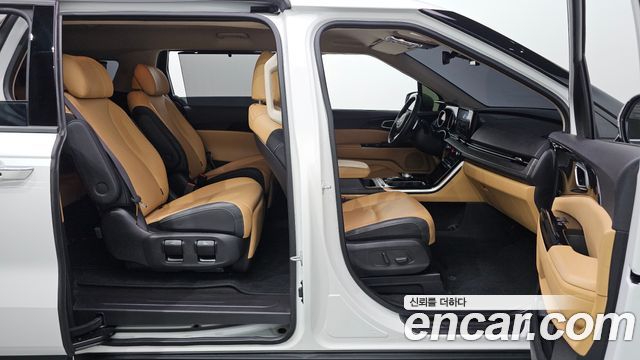 Kia Canival 2023 — photo 19