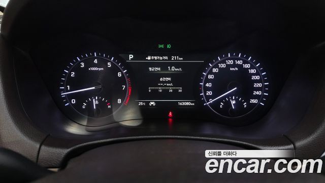 Genesis G80 2019 — photo 11
