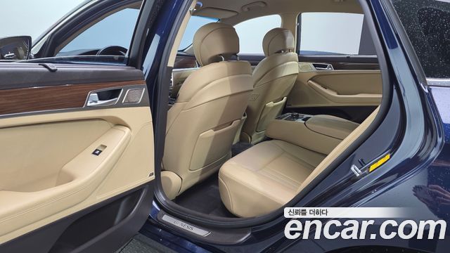 Genesis G80 2019 — photo 17