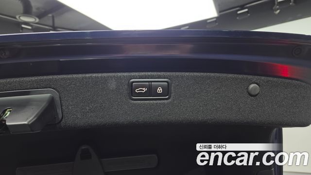 Genesis G80 2019 — photo 24