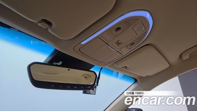 Genesis G80 2019 — photo 28