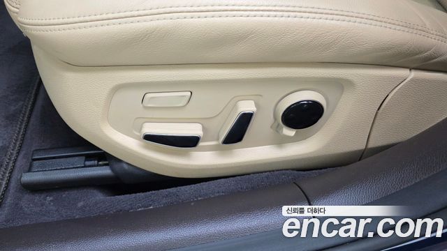 Genesis G80 2019 — photo 34