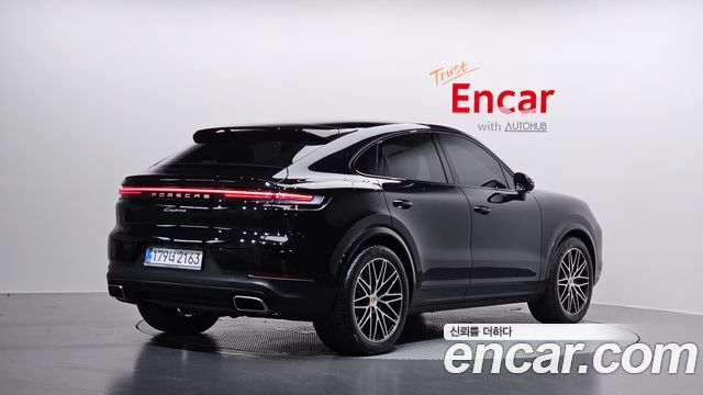 Porsche Cayenne 2025 — photo 2