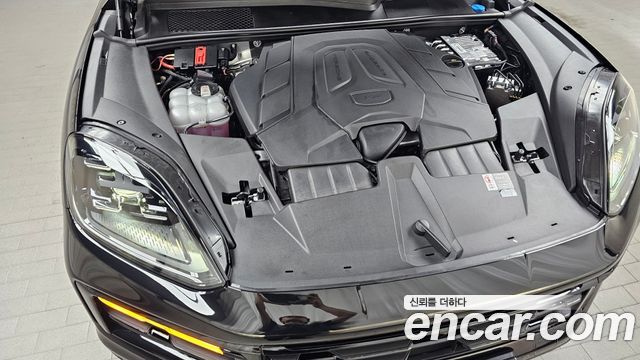 Porsche Cayenne 2025 — photo 6
