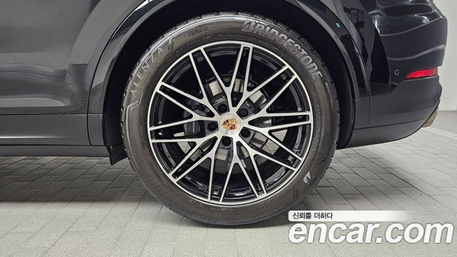Porsche Cayenne 2025 — photo 7