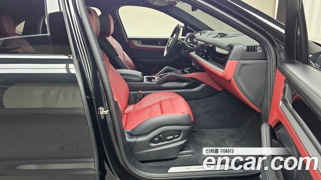 Porsche Cayenne 2025 — photo 16