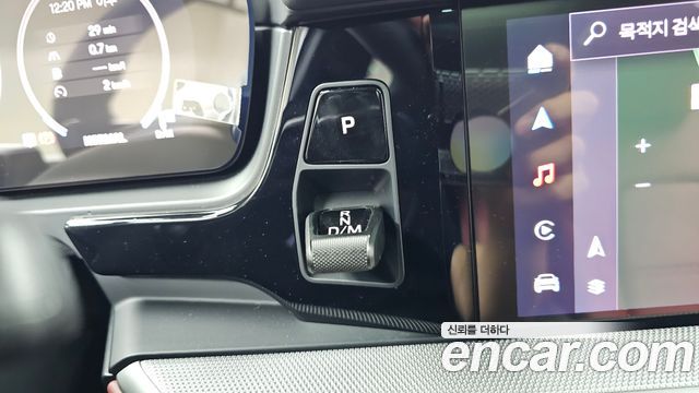Porsche Cayenne 2025 — photo 29