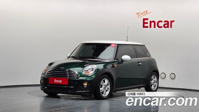Mini Cooper 2013 — photo 1