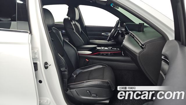 Genesis GV70 2021 — photo 13