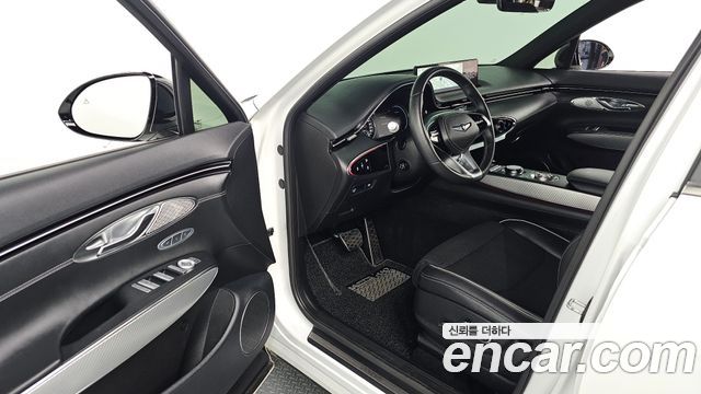 Genesis GV70 2021 — photo 17