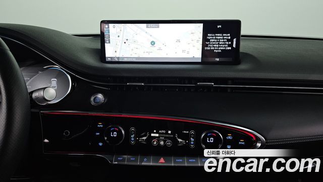Genesis GV70 2021 — photo 20