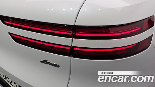 Genesis GV70 2021 — photo 9