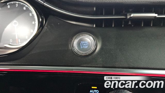 Genesis GV70 2021 — photo 27
