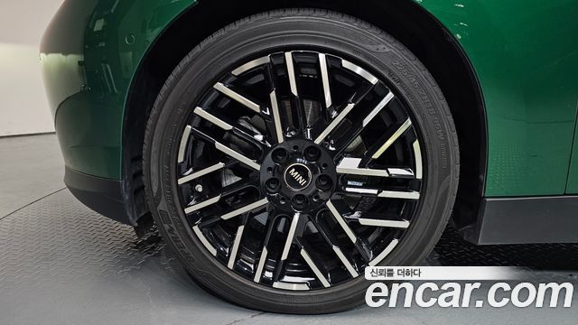 Mini Cooper 2024 — photo 5