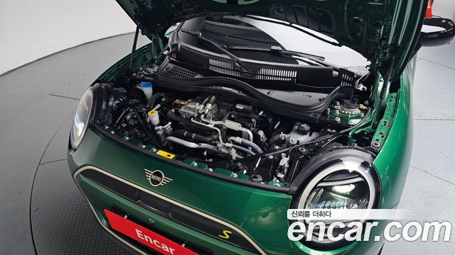 Mini Cooper 2024 — photo 6