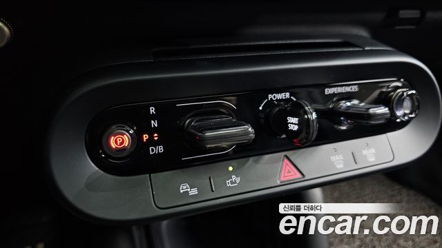 Mini Cooper 2024 — photo 12