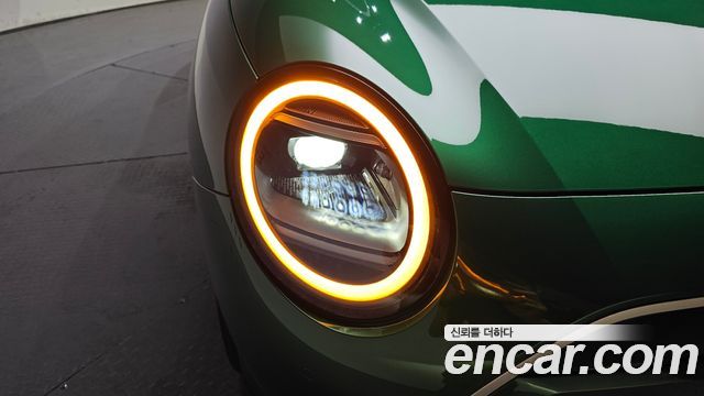 Mini Cooper 2024 — photo 8