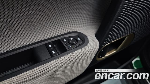 Mini Cooper 2024 — photo 29