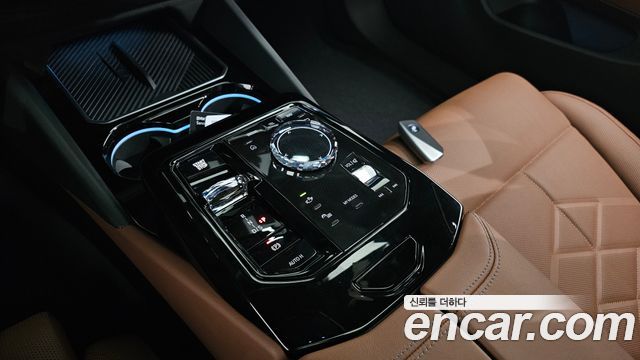 BMW 5-Series 2026 — photo 12