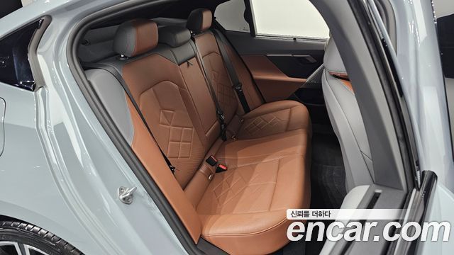 BMW 5-Series 2026 — photo 17