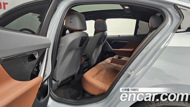 BMW 5-Series 2026 — photo 18