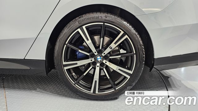 BMW 5-Series 2026 — photo 7