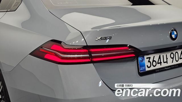 BMW 5-Series 2026 — photo 9