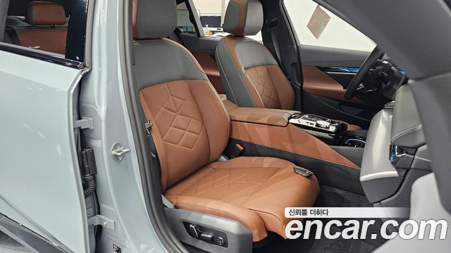BMW 5-Series 2026 — photo 16