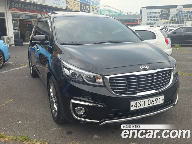 Kia Canival 2016 — photo 4