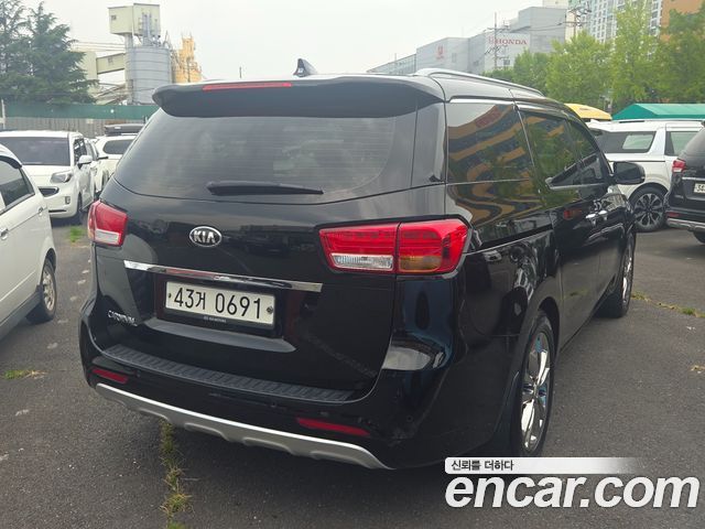 Kia Canival 2016 — photo 5
