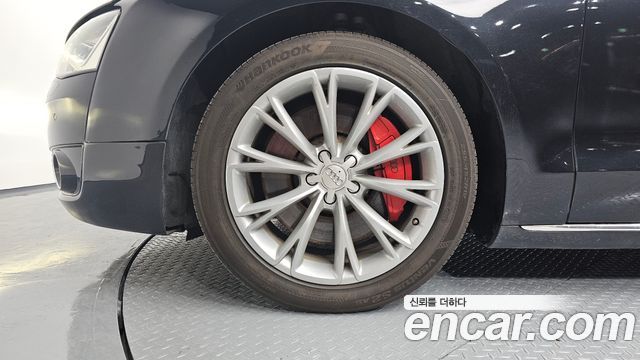 Audi A8 2011 — photo 5