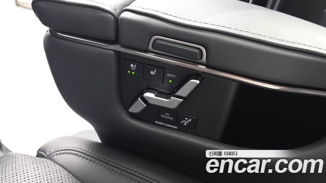 Toyota Alphard 2024 — photo 18