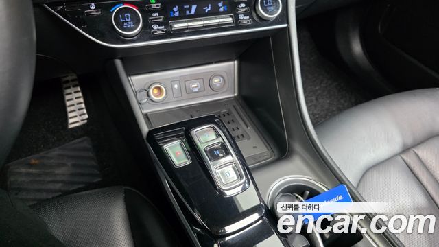Hyundai Sonata 2022 — photo 12