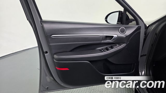 Hyundai Sonata 2022 — photo 14