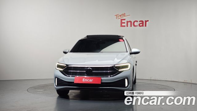 Volkswagen Jetta 2024 — photo 3