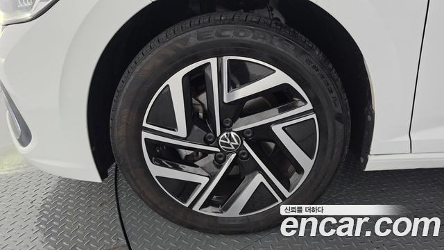 Volkswagen Jetta 2024 — photo 5