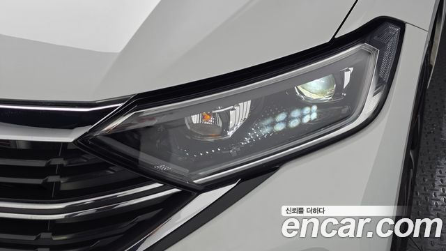 Volkswagen Jetta 2024 — photo 8