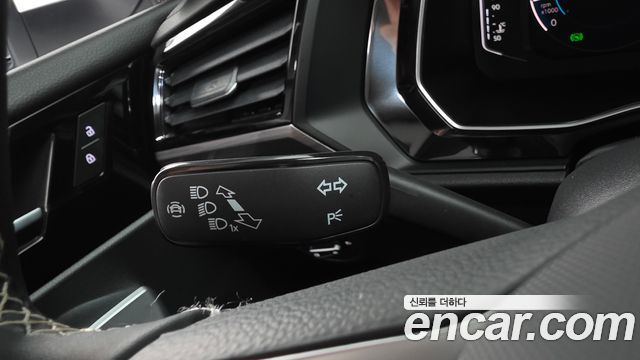 Volkswagen Jetta 2024 — photo 37