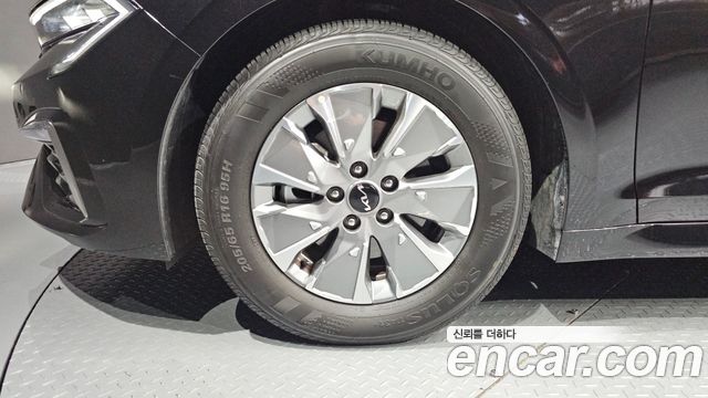 Kia K5 2025 — photo 5