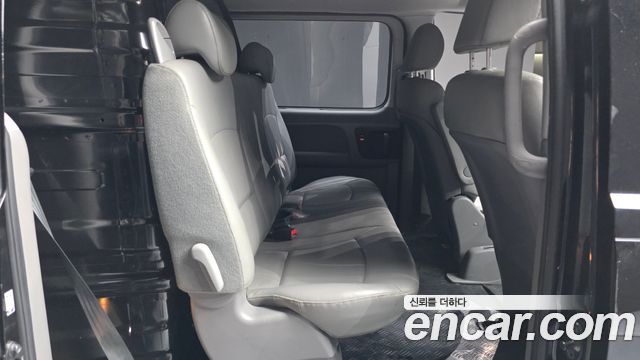Hyundai Starex 2021 — photo 11