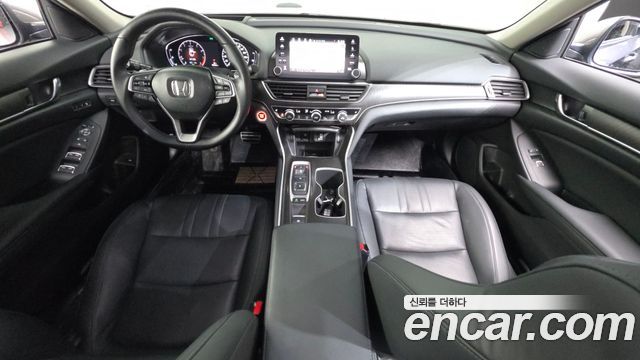 Honda Accord 2018 — photo 10