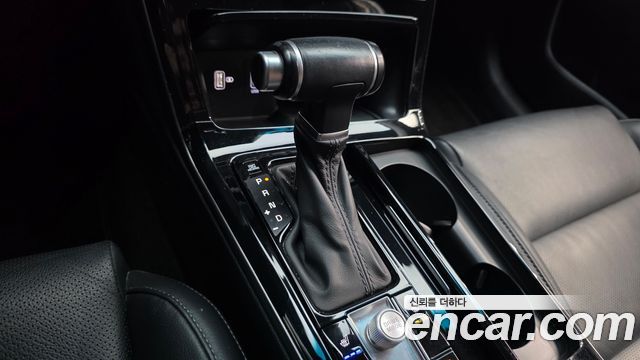 Kia K7 2020 — photo 12