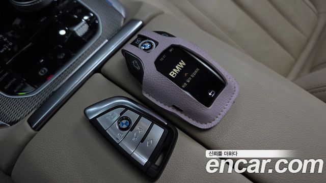 BMW X5 2021 — photo 31