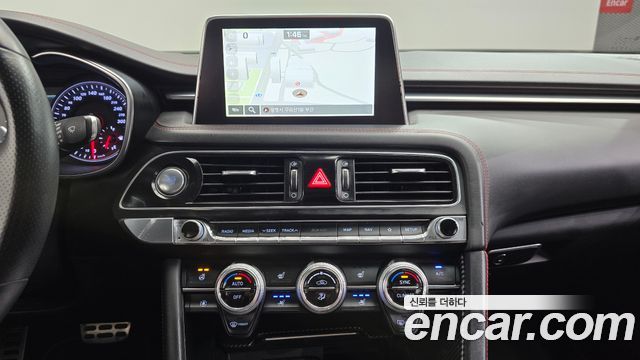 Genesis G70 2019 — photo 12