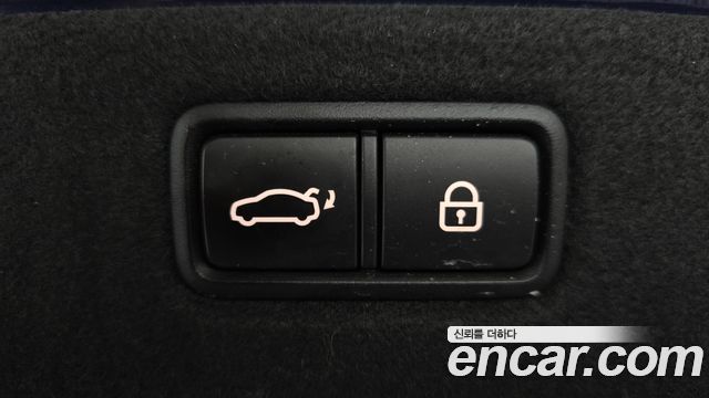 Genesis G70 2019 — photo 15