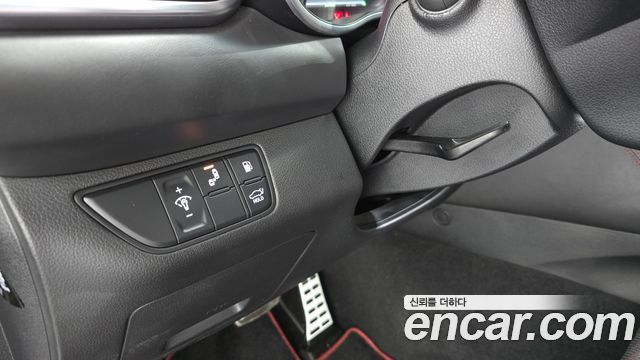 Genesis G70 2019 — photo 18