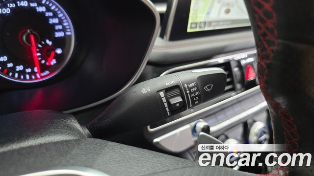 Genesis G70 2019 — photo 20