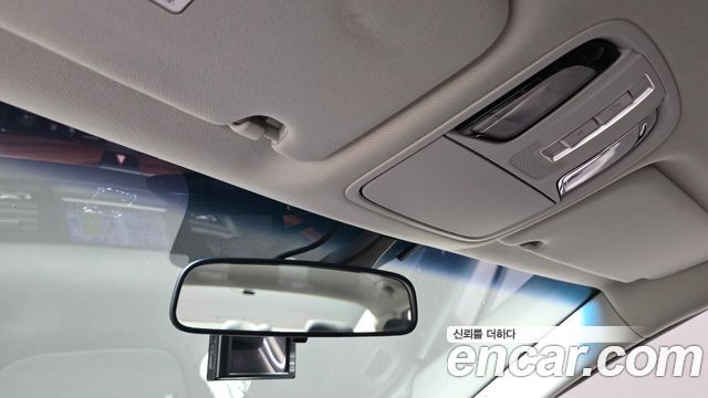 Kia K7 2017 — photo 18